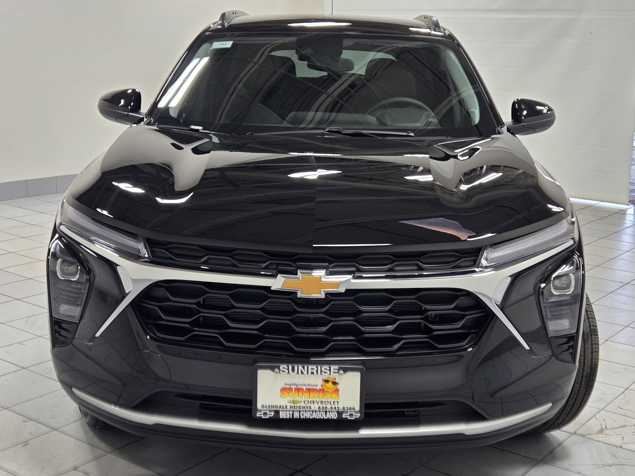 2026 Chevrolet Trax LT photo 2