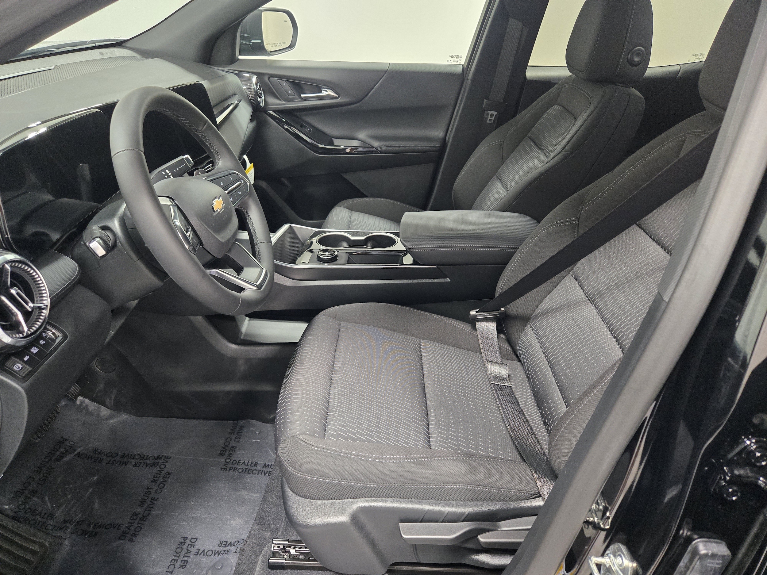 2027 Chevrolet Equinox LT - Photo 19