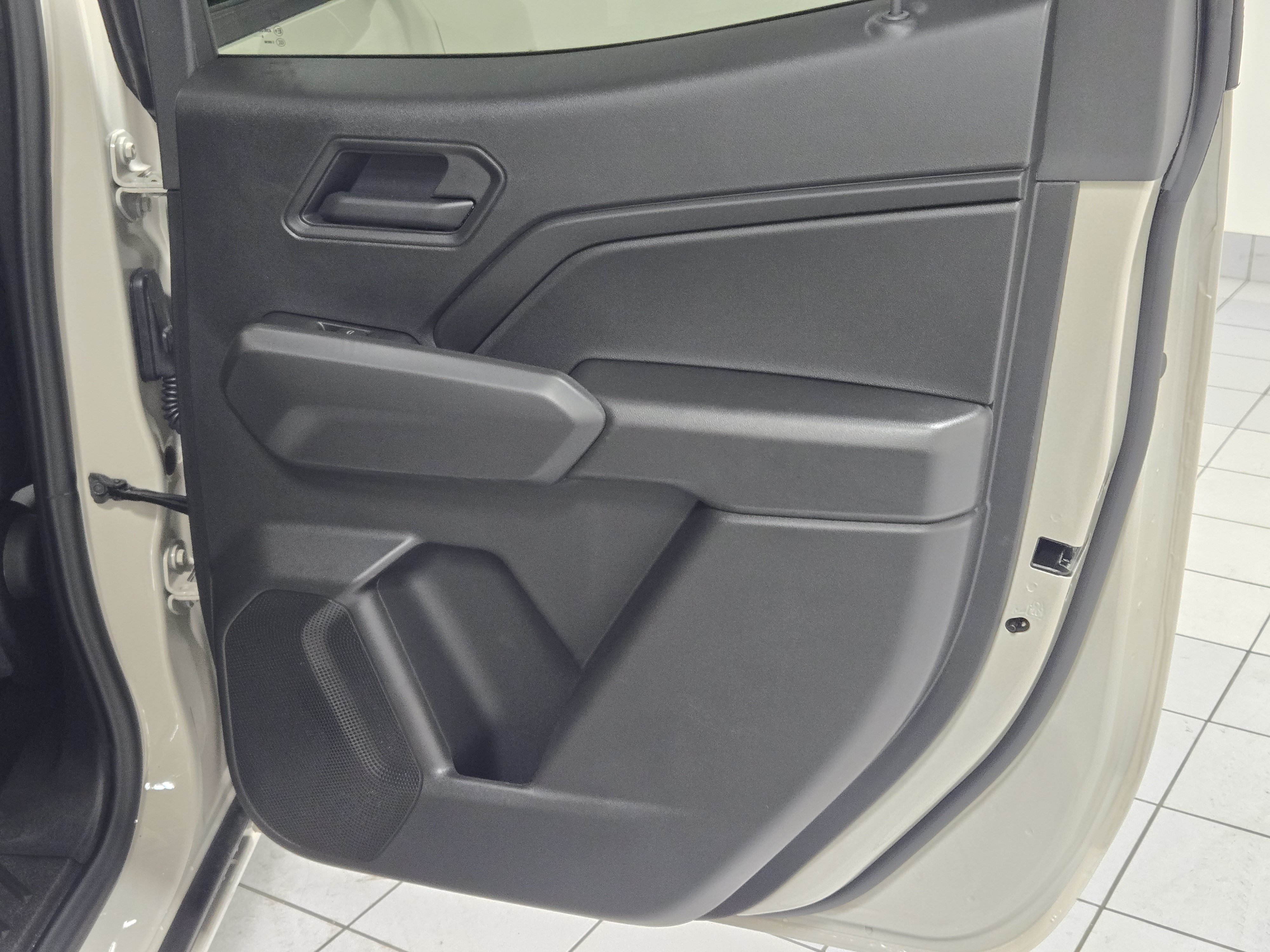 2026 Chevrolet Colorado Trail Boss - Photo 8