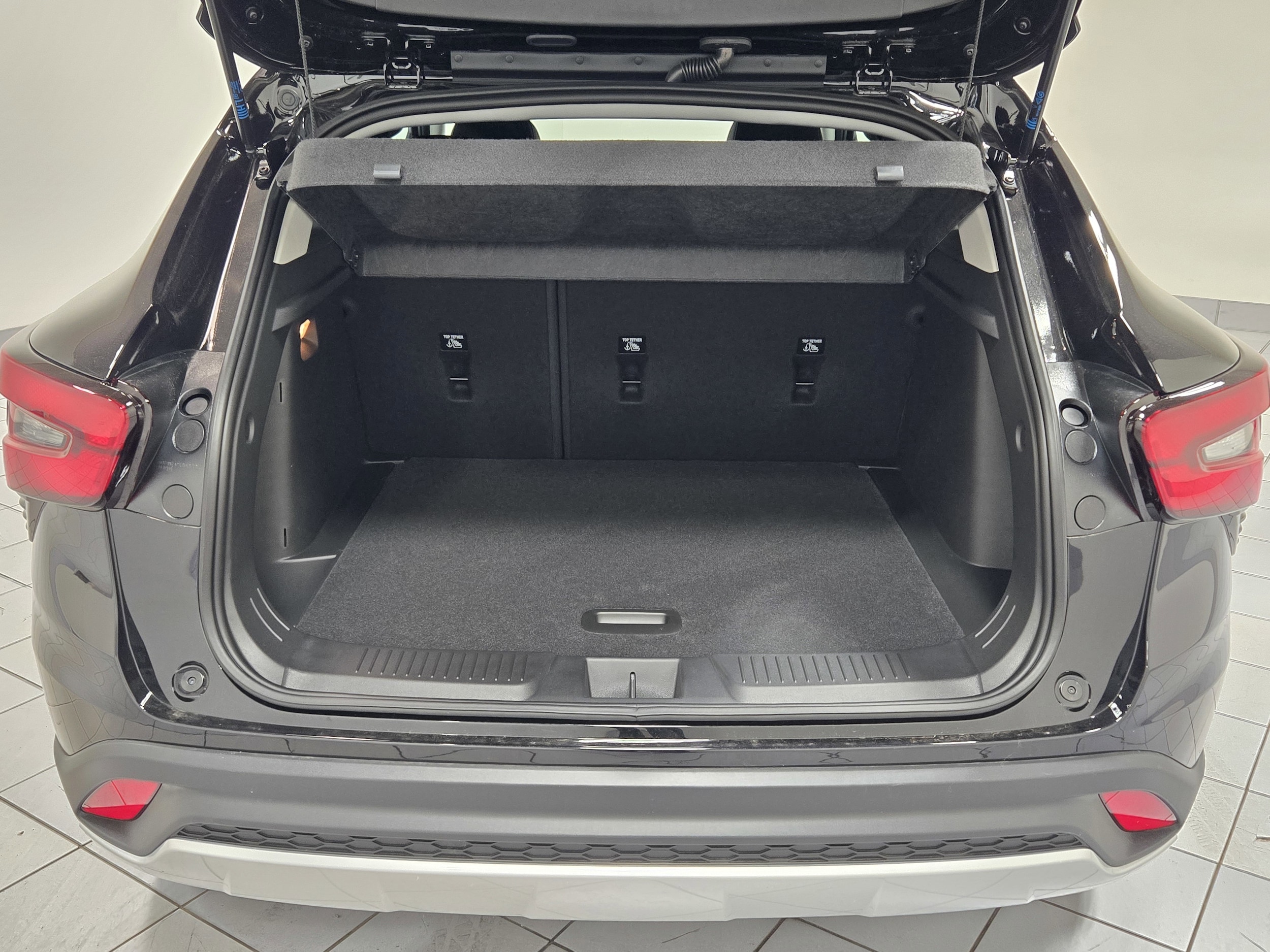 2026 Chevrolet Trax LT - Photo 12