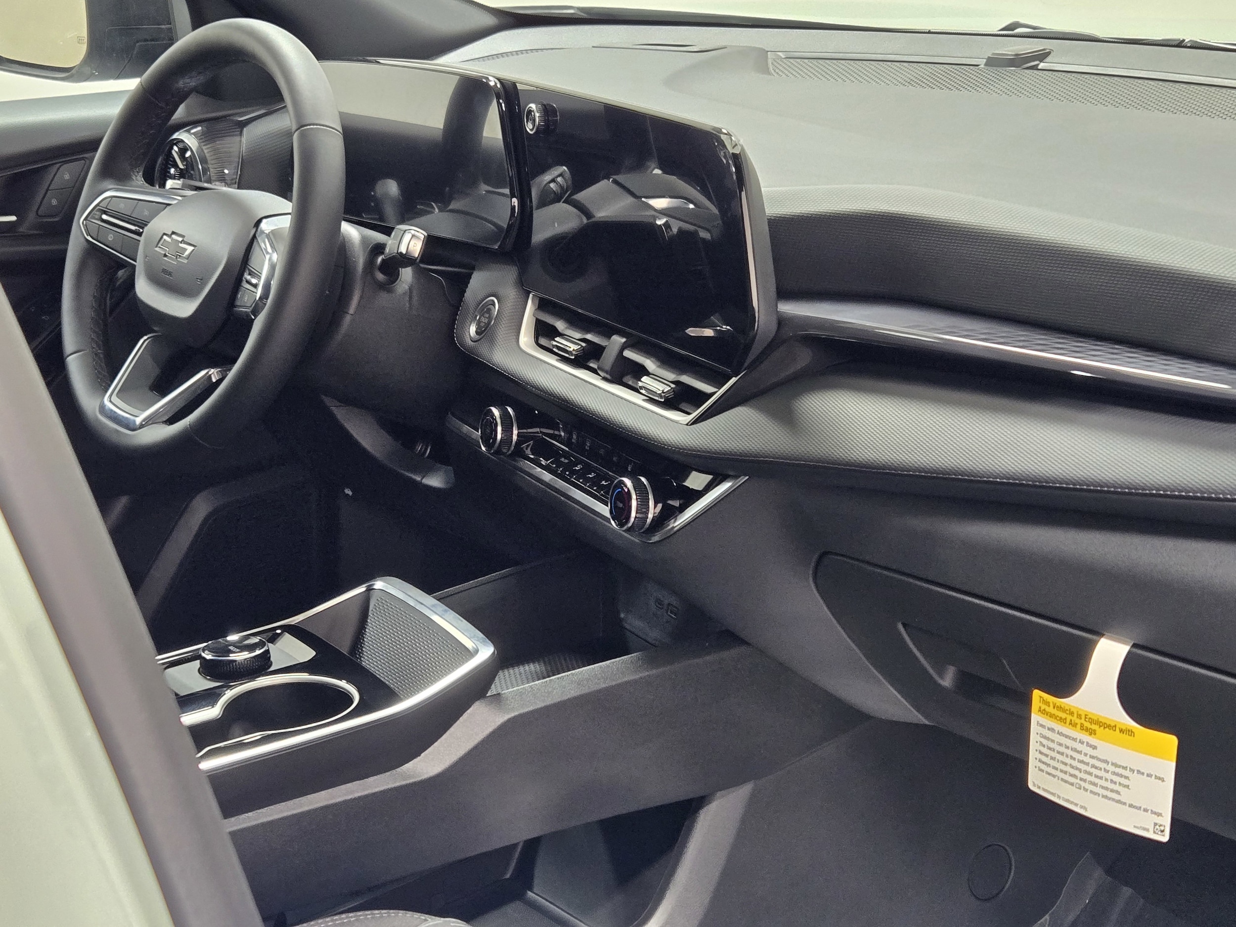 2026 Chevrolet Equinox LT - Photo 6