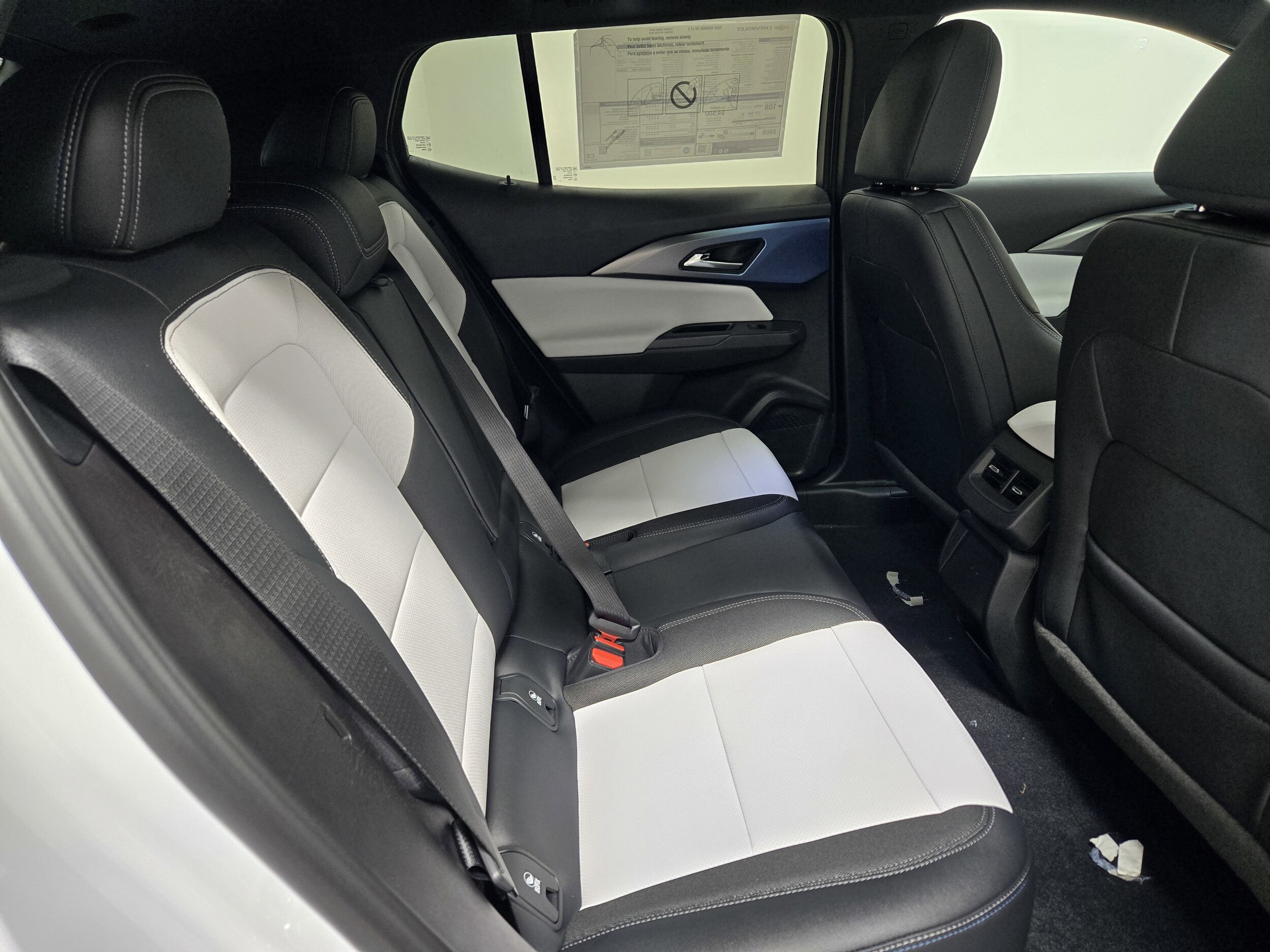 2026 Chevrolet Equinox EV 2LT - Photo 9