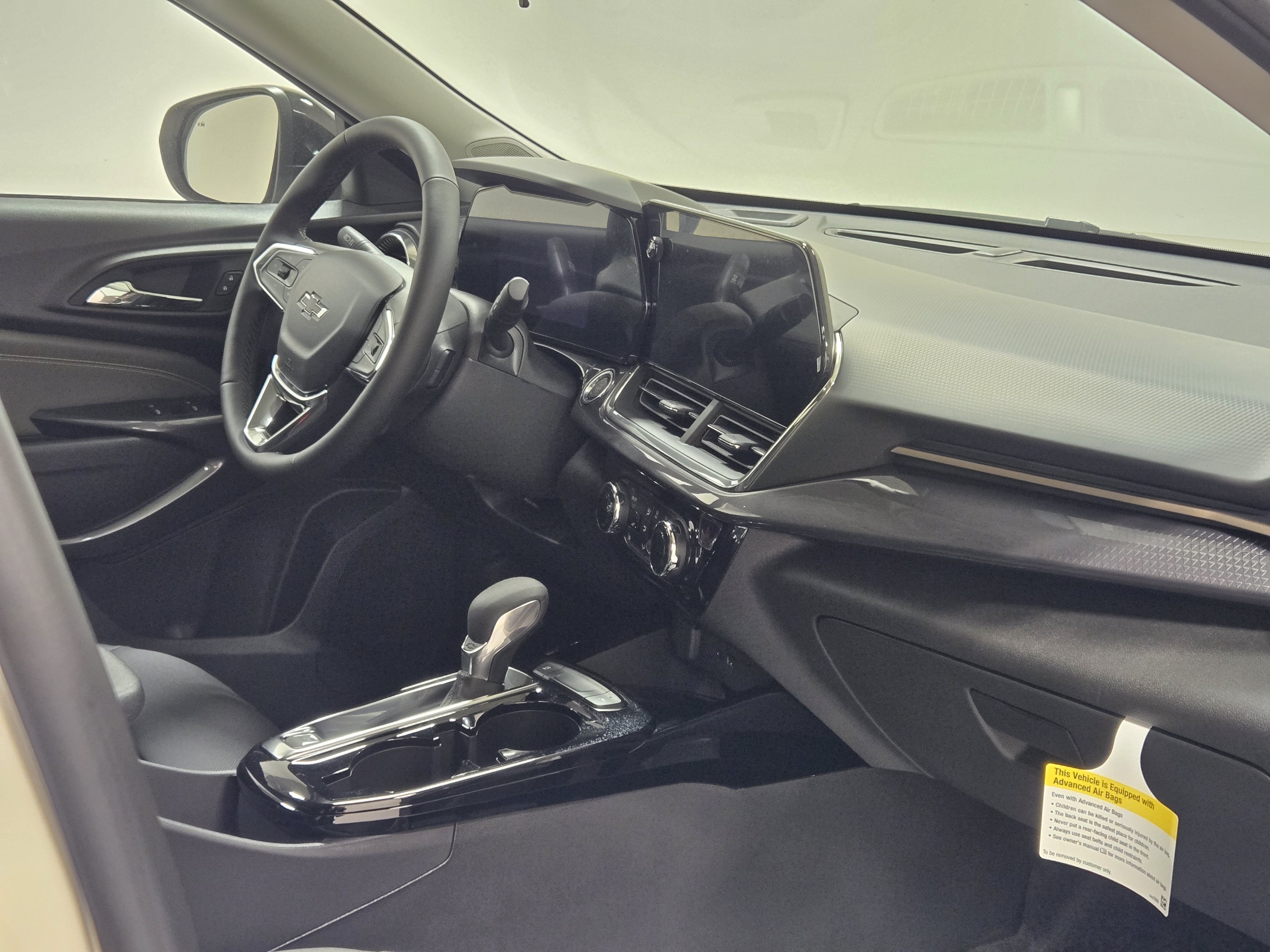 2026 Chevrolet Trax Activ - Photo 6