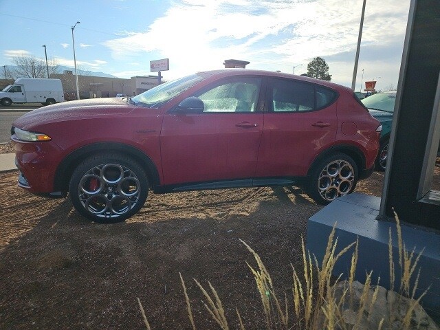 2024 Alfa Romeo Tonale Veloce photo 4