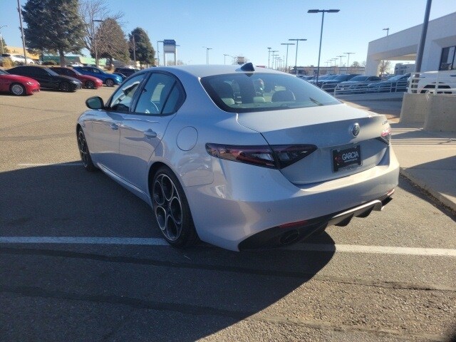 2025 Alfa Romeo Giulia SPRINT photo 3