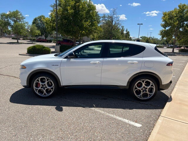 2024 Alfa Romeo Tonale Veloce photo 4