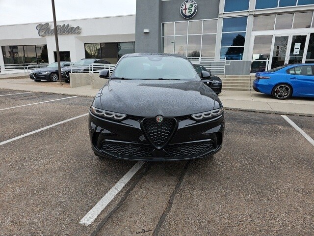 2024 Alfa Romeo Tonale Veloce photo 2