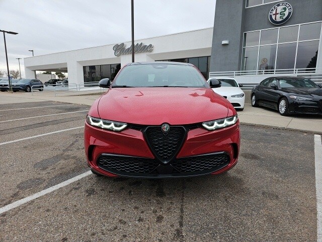 2024 Alfa Romeo Tonale Veloce photo 2