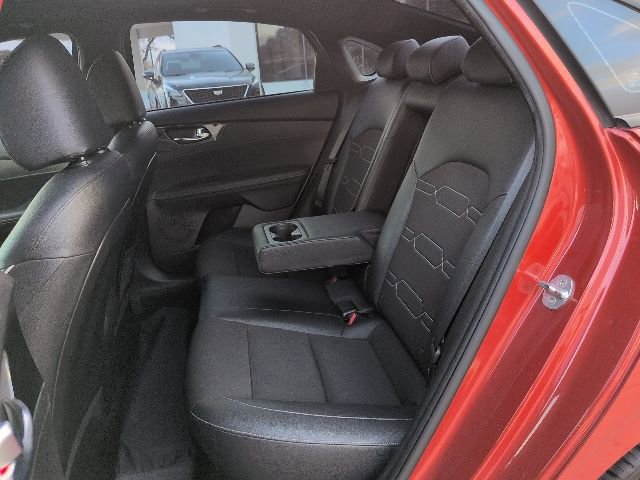 2023 Kia Forte GT-Line - Photo 12