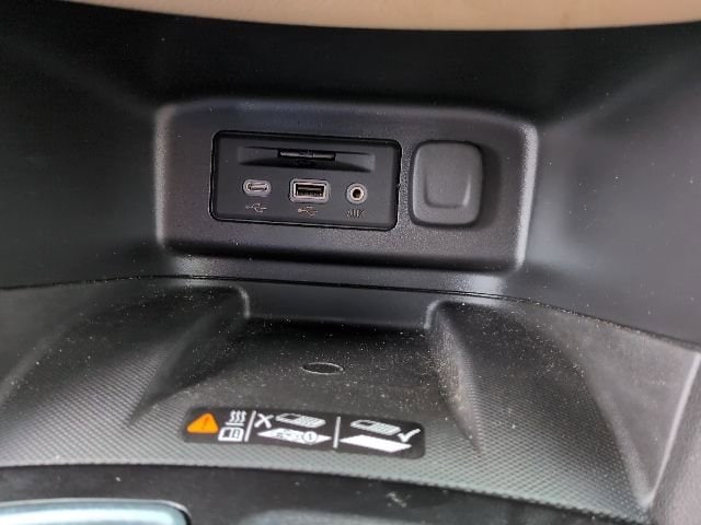 2023 Chevrolet Equinox Premier - Photo 24