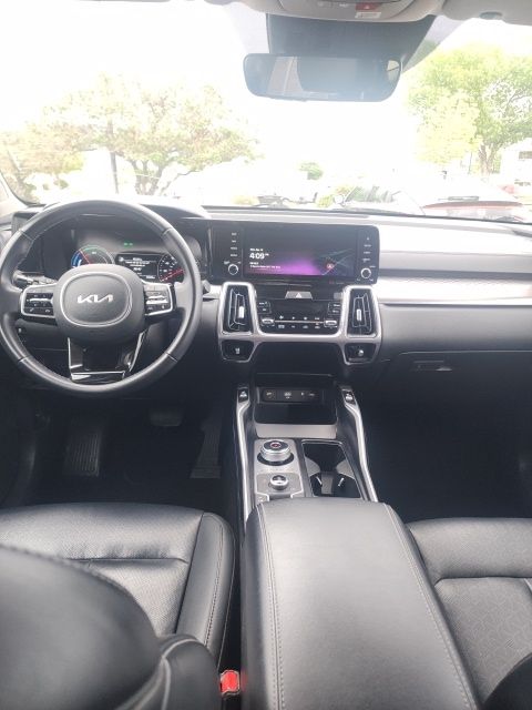 used 2023 Kia Sorento Hybrid car, priced at $29,959