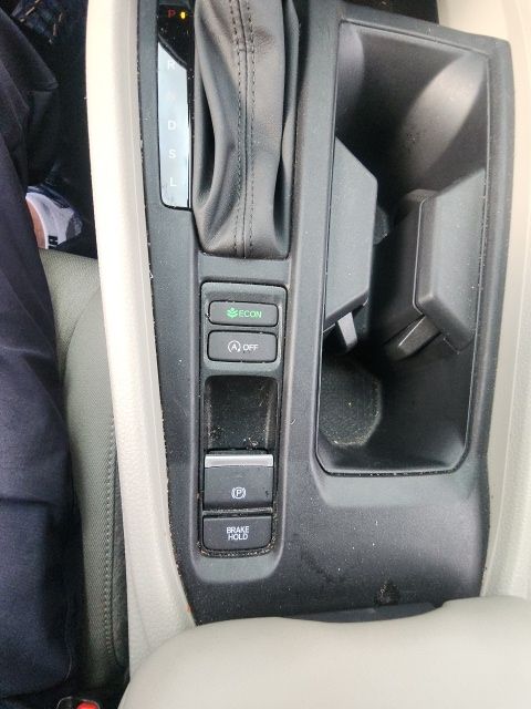 2025 Honda Accord SE - Photo 43
