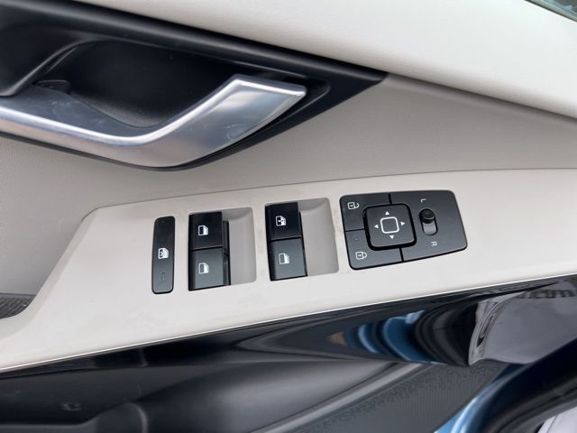 used 2023 Kia Niro EV car, priced at $22,555