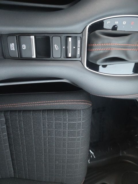 used 2025 Honda HR-V car, priced at $28,333