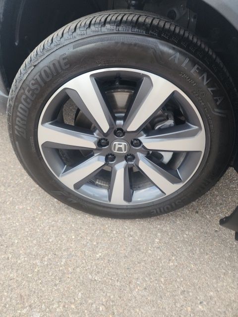 2025 Honda Pilot Touring - Photo 21