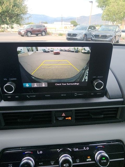 2023 Honda Pilot LX - Photo 30
