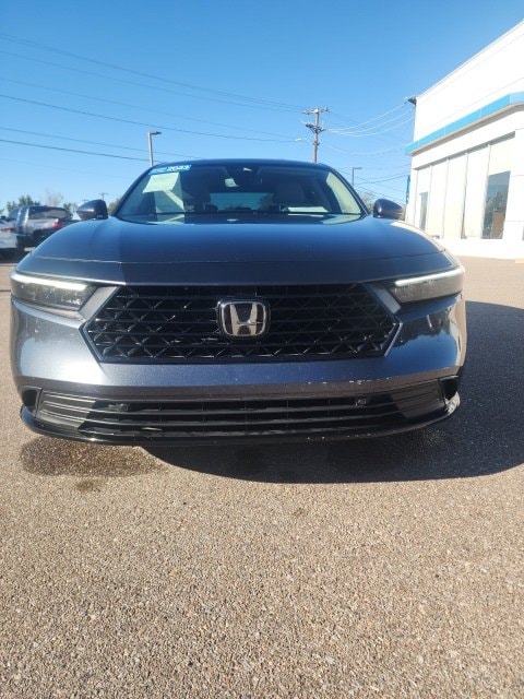 2023 Honda Accord Hybrid EX-L - Photo 2