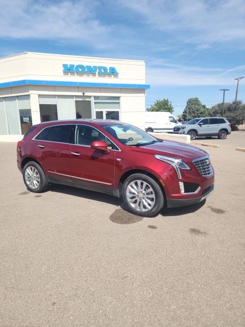 2018 Cadillac XT5 AWD Platinum's photo
