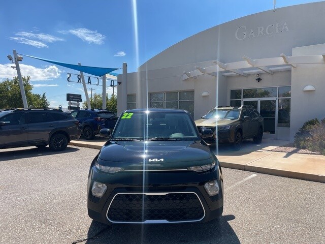 2022 Kia Soul LX photo 2