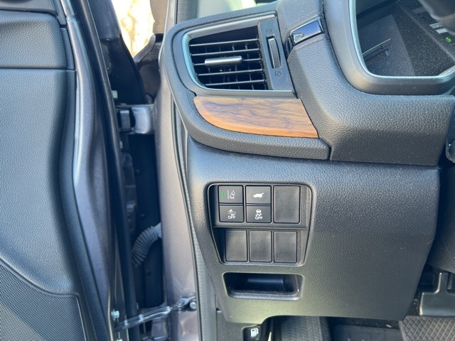 used 2021 Honda CR-V car, priced at $30,958
