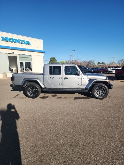 used 2021 Jeep Gladiator car, priced at $29,555