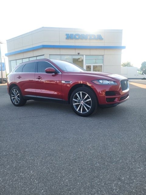 2018 Jaguar F-PACE 30t Prestige AWD's photo