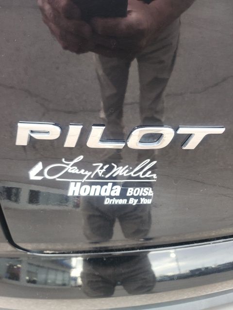 used 2021 Honda Pilot car, priced at $29,959