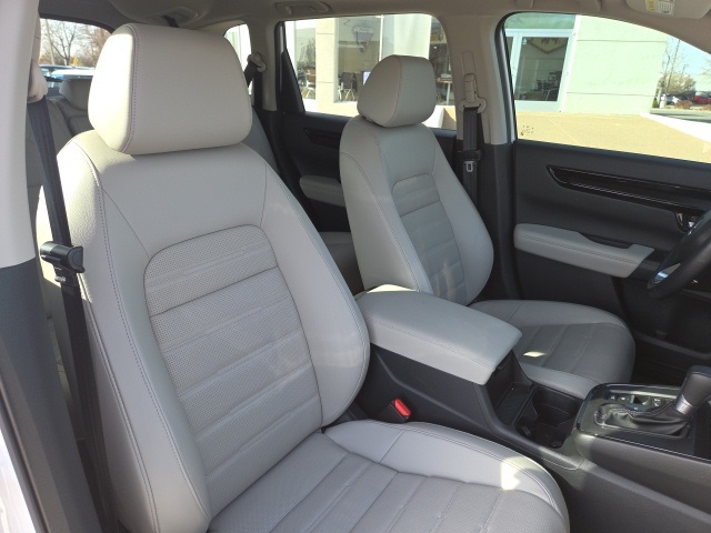 used 2025 Honda CR-V car, priced at $36,959