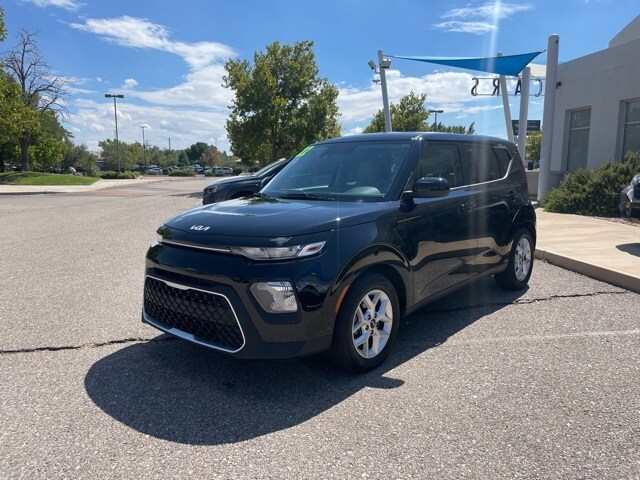 2022 Kia Soul LX photo 3