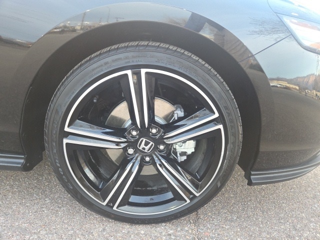 used 2025 Honda Accord Hybrid car, priced at $32,958