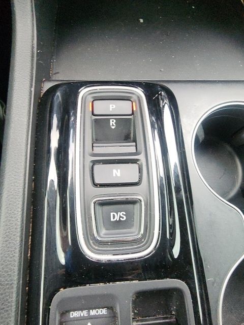 2023 Honda Pilot LX - Photo 32