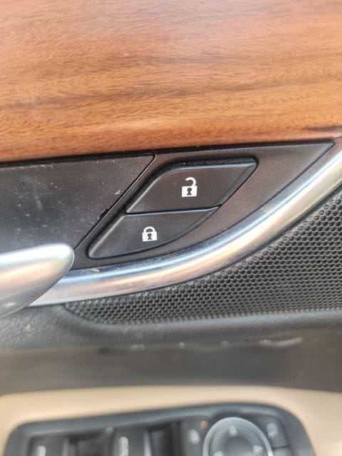 used 2018 Cadillac XT5 car, priced at $20,275