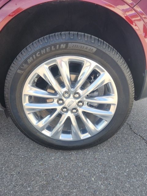 used 2018 Cadillac XT5 car, priced at $20,275