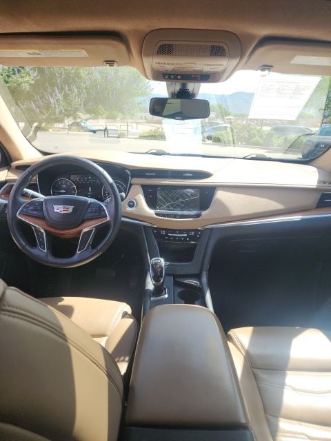 used 2018 Cadillac XT5 car, priced at $20,275