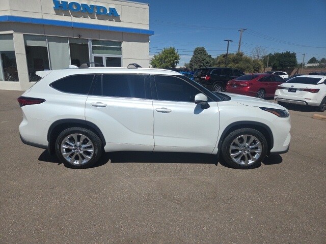 2023 Toyota Highlander Limited photo 4