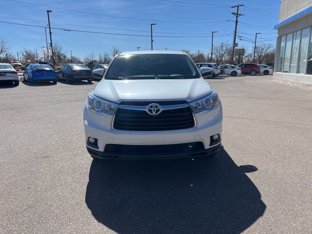 used 2015 Toyota Highlander car, priced at $23,888