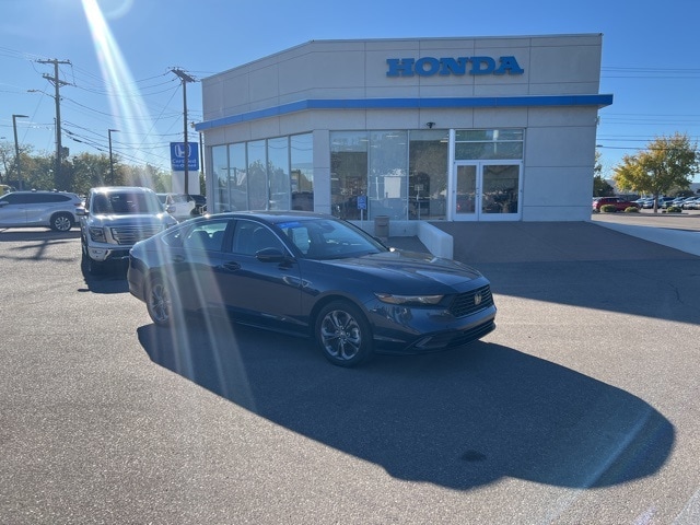 2024 Honda Accord Hybrid EX-L's photo