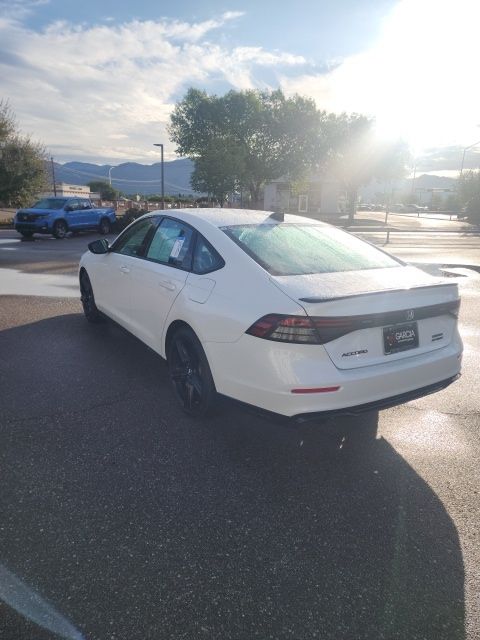 2026 Honda Accord Hybrid Sport-L - Photo 11
