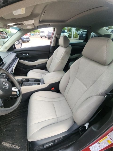 2025 Honda Accord SE - Photo 46