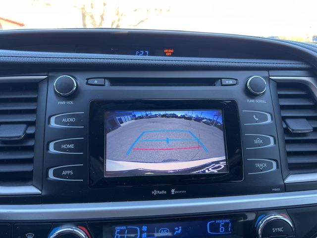 used 2015 Toyota Highlander car, priced at $23,888