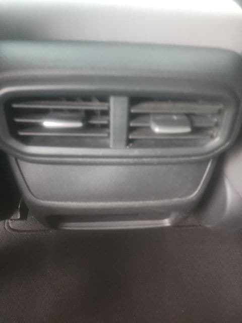 2023 Honda Pilot LX - Photo 20