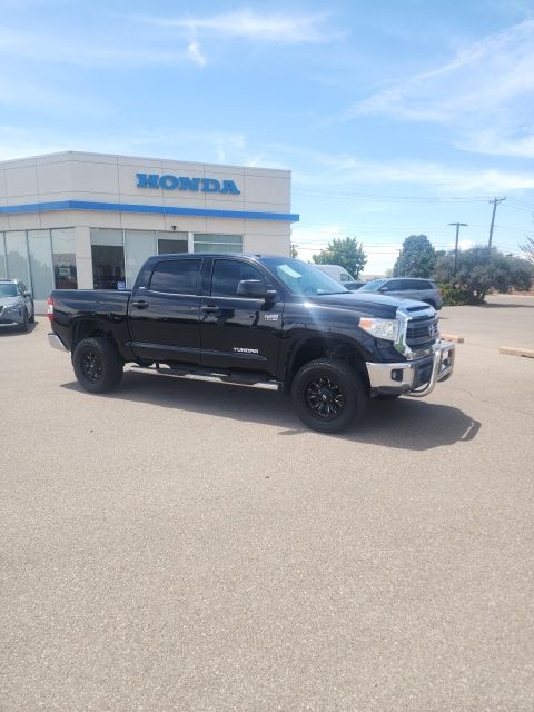 2015 Toyota Tundra 5.7 Auto 4WD FFV SR5 Crew Max's photo