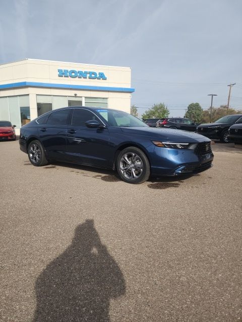 2026 Honda Accord Hybrid EX-L's photo