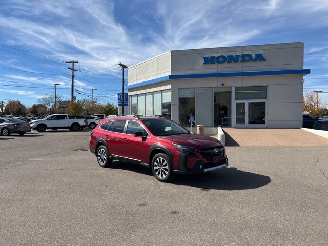 2025 Subaru Outback Limited's photo