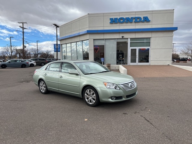 2009 Toyota Avalon Limited's photo