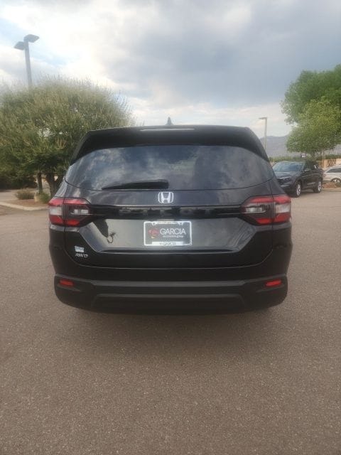 2023 Honda Pilot LX - Photo 6