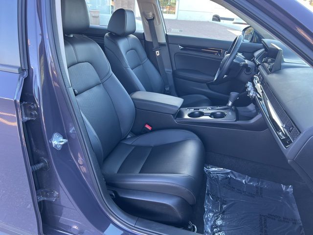 2024 Honda Civic Hatchback EX-L - Photo 11