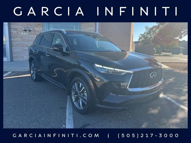 2023 INFINITI QX60 LUXE's photo