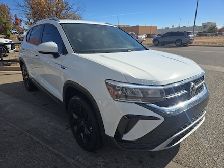 Featured Used 2022 Volkswagen Taos 1.5T SE 4MOTION SUV for Sale in Santa Fe, NM