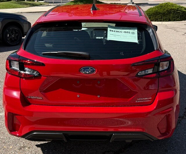 2025 Subaru Impreza Base photo 3